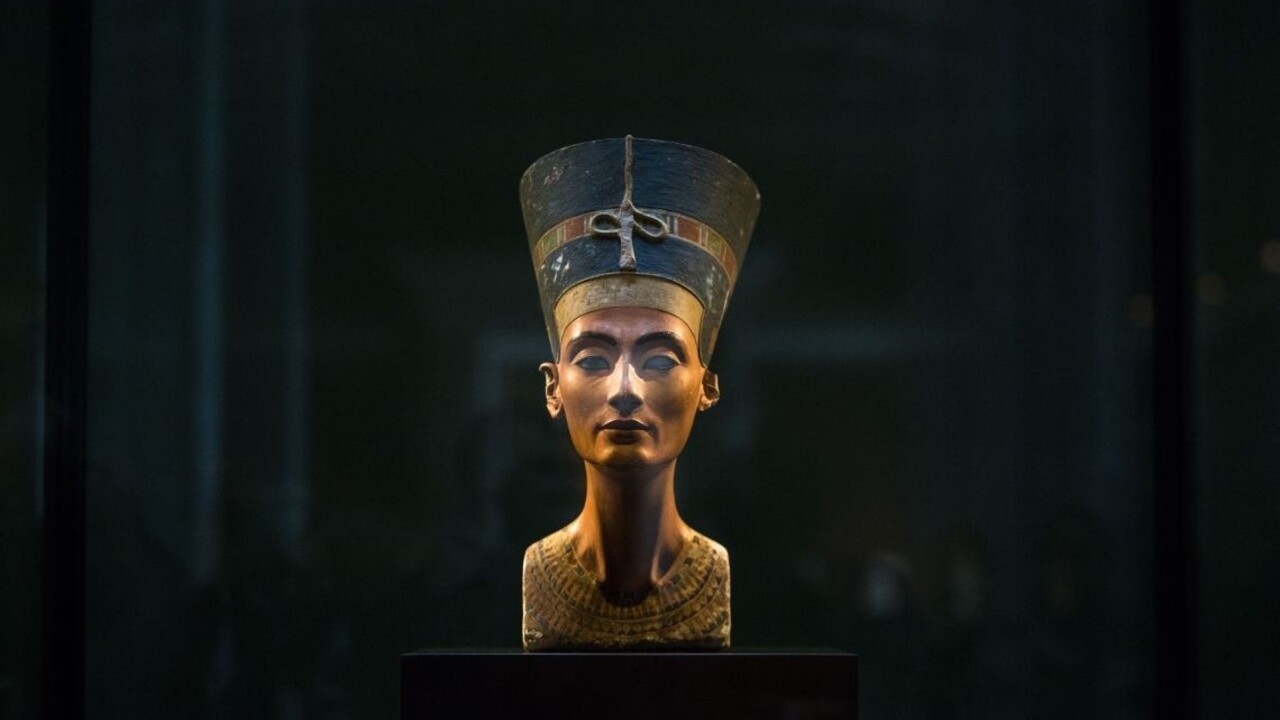 V tajnej miestnosti Tutanchamónovej hrobky môže ležať kráľovná Nefertiti